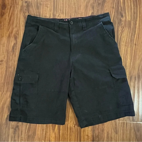 Monument Mens Cargo Shorts Black size 34 - Picture 1 of 5